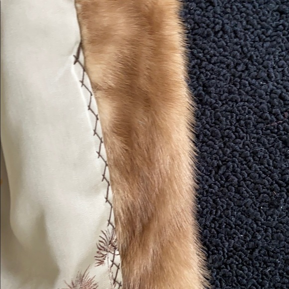 Maas Cropped Mink Jacket - Picture 5 of 8